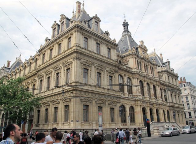 06-02-Lyon-13-0204-Palais-Commerce