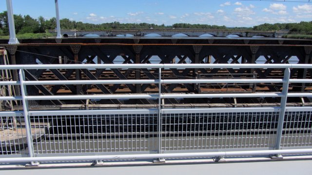 06-05-Pouzin-16-0036-Pont-Isere