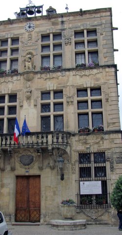 06-10-Arles-21-0039-Tarascon-Rathaus