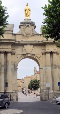 06-10-Arles-21-0052-Tarascon