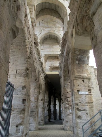 06-10-Arles-21-0145-Arles-Arenes-de-Arles