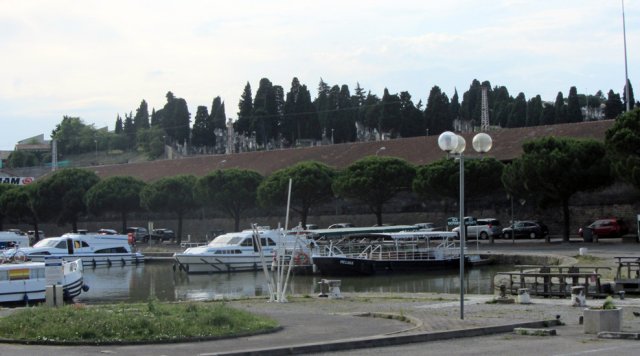 06-18-Carcassonne-29-0231-Carcassonne-Hafen