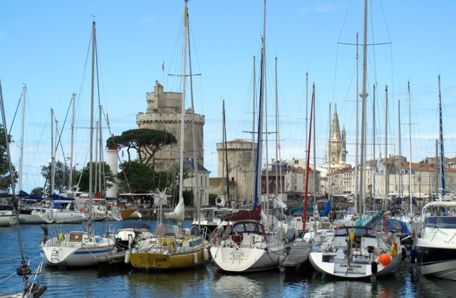 07-05-LaRochelle-46-0031-LaRochelle-Hafen-TroisTours