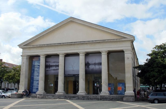 07-11-LaRoche-52-0109-LaRoche-Theater