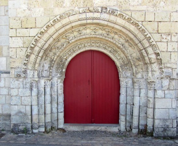 07-18-Saumur-59-0258-Chenehutte-Notre-Dame-des-Tffeaux-11-12-19Jh