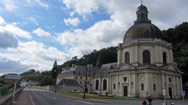 07-19-Chinon-60-0014-Saumur-Notre-Dame-des-Ardilliers