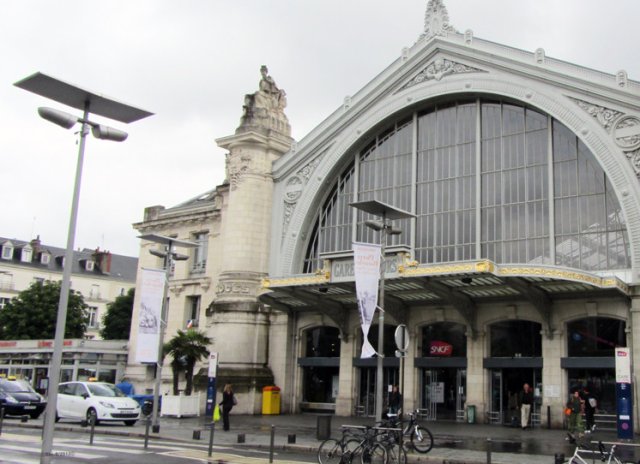 07-20-Tours-61-0025-Tours-Bahnhof