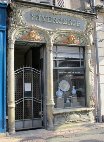 08-01-Nevers-73-0235-Nevers-Manufactur