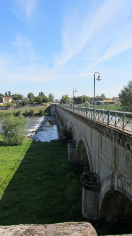 08-04-Montceau-76-0242-Digoin-Pont-Canal-Loire