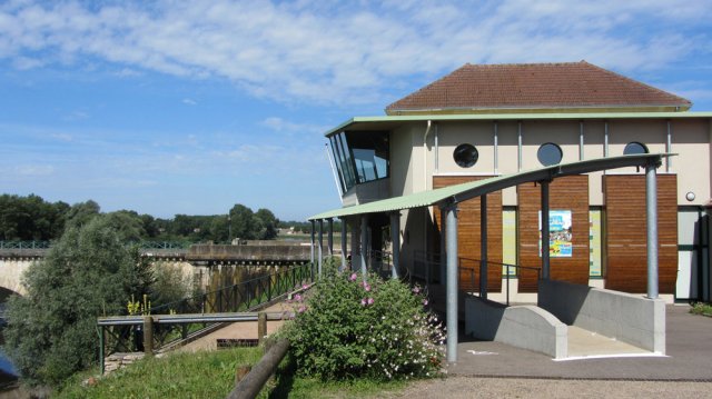08-04-Montceau-76-0257-Digoin-Pont-Canal-Loire-Museum
