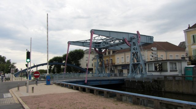 08-04-Montceau-76-0548-Montceau