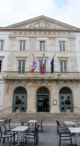 08-06-Chamblanc-78-0016-Chalon-Rathaus